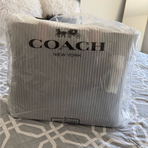 COACH CJ486 Canvas Tote 38 Tote Bag Black Multi - Picture 8 of 8